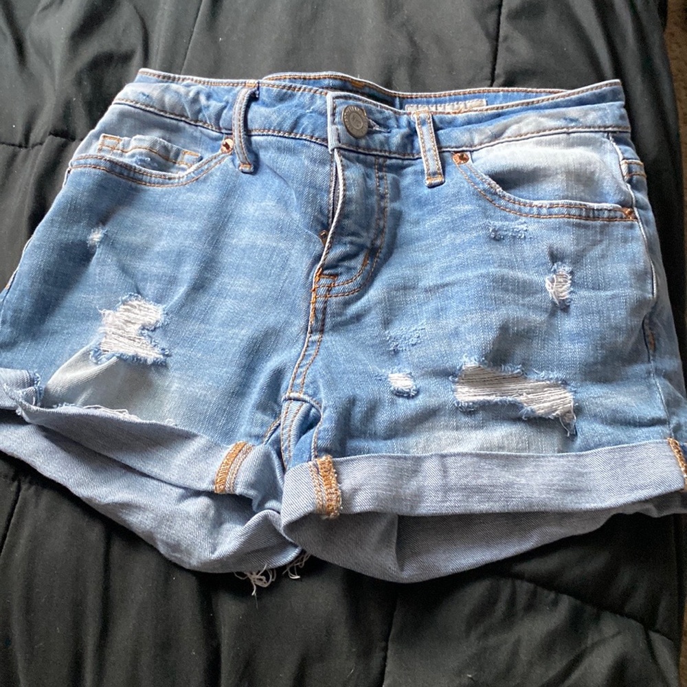 Denim shorts,aeropostal,size 2,light blue